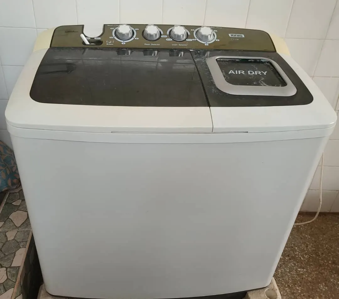 IGNIS 8KG WASHING MACHINE